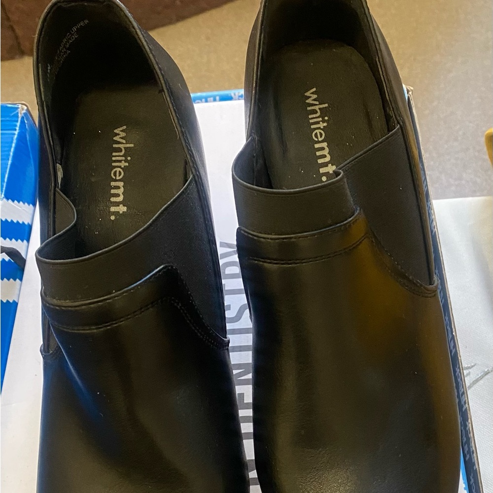 Black women’s shoes with heels, working shoes size 11W